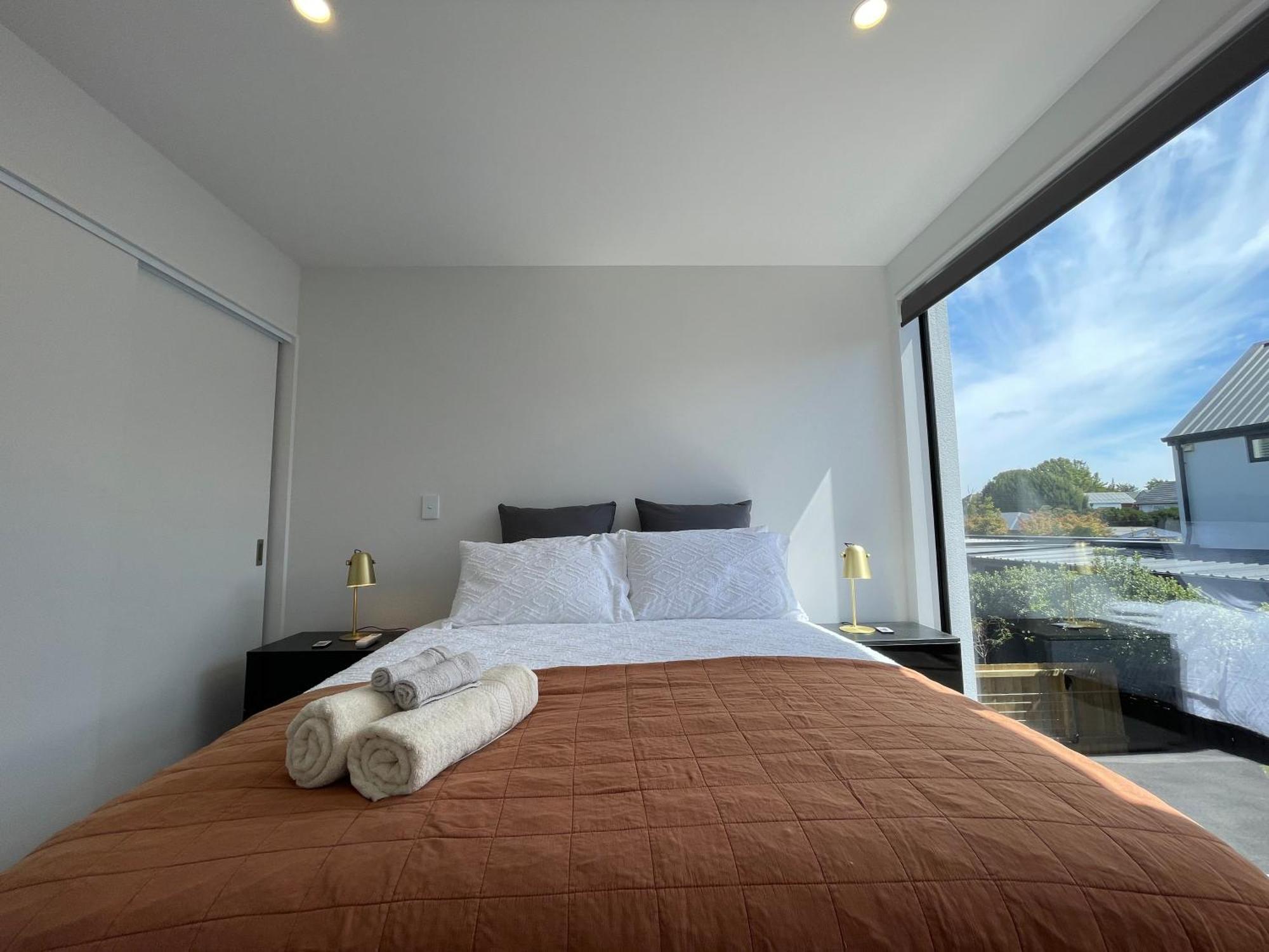 Luxury 2 Bedroom Townhouse Opposite Merivale Mall Christchurch Exteriör bild
