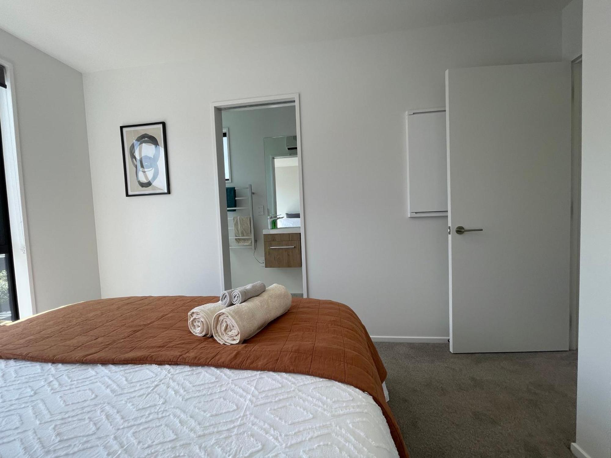 Luxury 2 Bedroom Townhouse Opposite Merivale Mall Christchurch Exteriör bild
