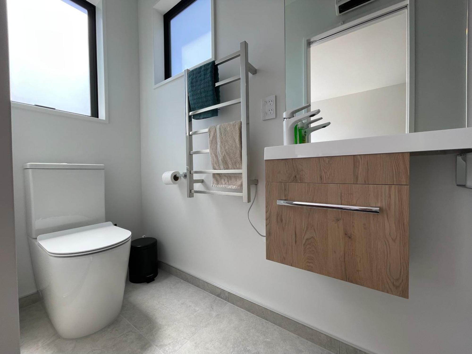 Luxury 2 Bedroom Townhouse Opposite Merivale Mall Christchurch Exteriör bild