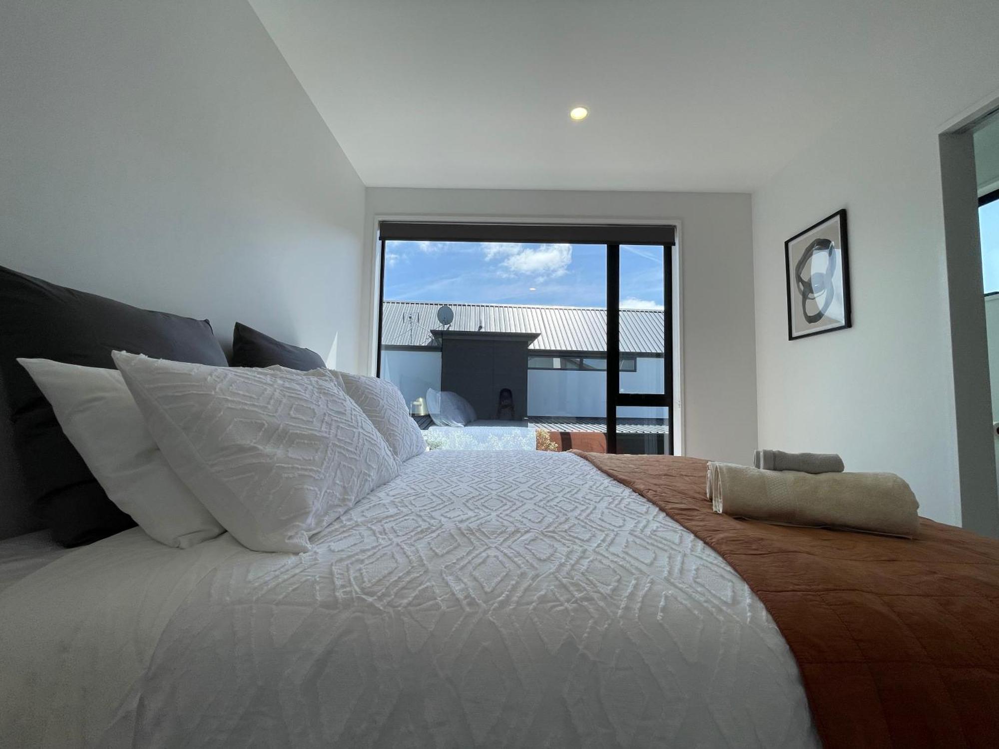 Luxury 2 Bedroom Townhouse Opposite Merivale Mall Christchurch Exteriör bild